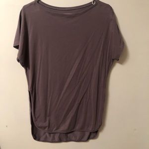💜 lululemon hi-low shirt